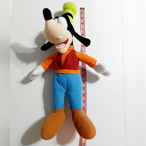 Disney Store Goofy Plush Soft Stuffed Animal Embroidered 20" with clothes - Picture 2 of 6